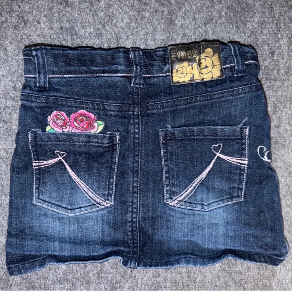 Childrens Place Vintage Toddler girls 4T Blue Jean Skort embroidered Rose Flower